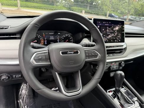 Used 2024 Jeep Compass Limited AWD/4WD image 13