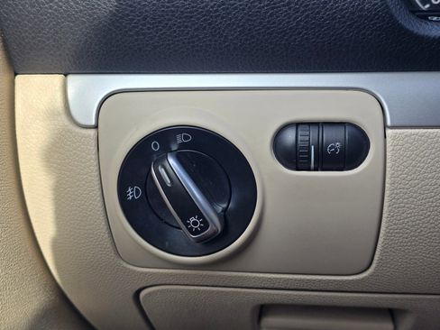 Used 2014 Volkswagen Eos Komfort image 21