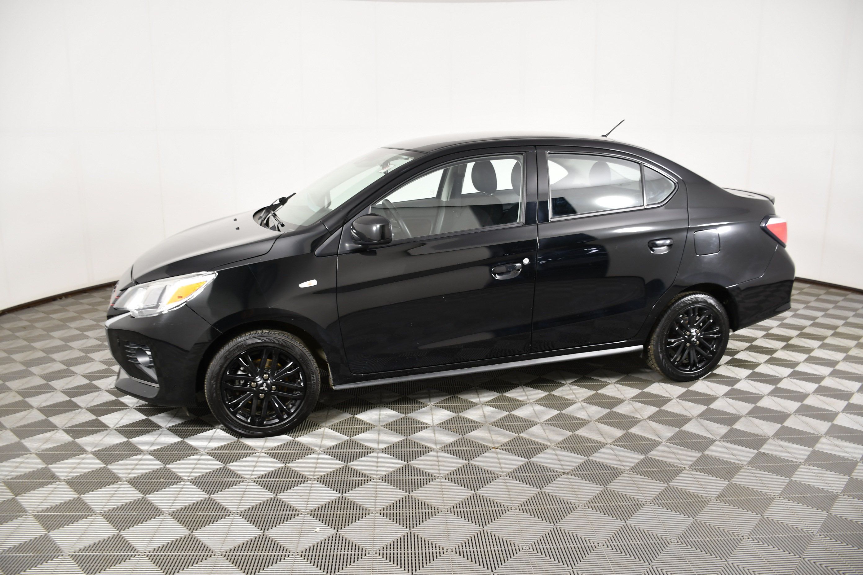 Used 2022 Mitsubishi Mirage G4 Black Edition FWD image 9