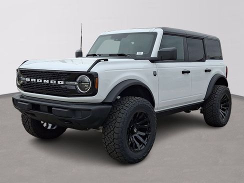 New 2025 Ford Bronco Big Bend image 2