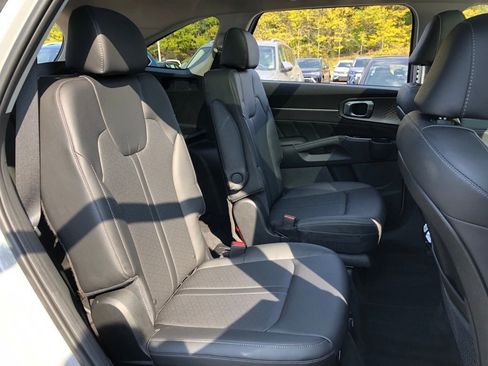 Used 2022 Kia Sorento SX image 36