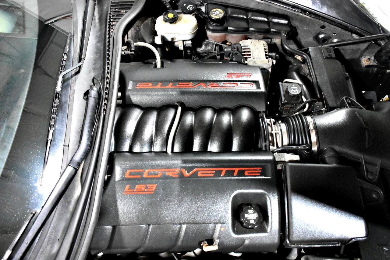 Used 2009 Chevrolet Corvette Convertible w/ Preferred Equipment Group RWD image 9