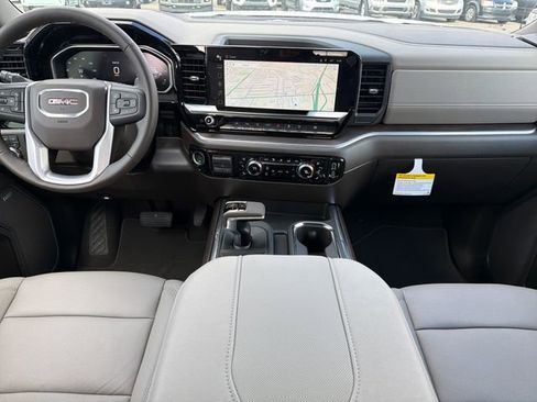 New 2026 GMC Sierra 1500 SLT AWD/4WD image 9