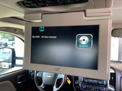 Used 2015 Chevrolet Silverado 3500 LTZ AWD/4WD image 32