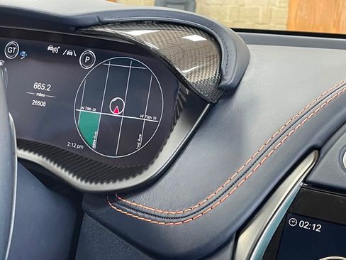 Used 2022 Aston Martin DBX AWD/4WD image 35