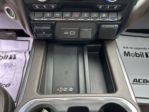 Used 2022 GMC Sierra 3500 Denali w/ Denali Ultimate Package image 32