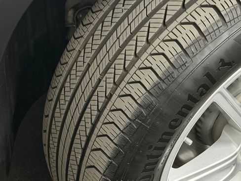 Used 2025 Mercedes-Benz GLC 300 image 19