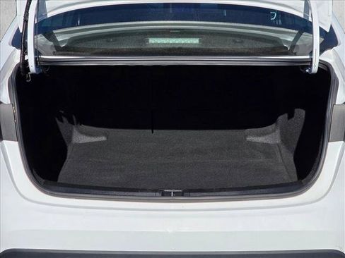 Used 2024 Toyota Corolla LE image 6