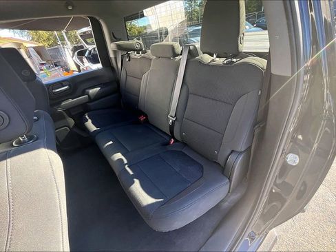 Used 2022 Chevrolet Silverado 2500 Custom w/ Custom Value Package image 21