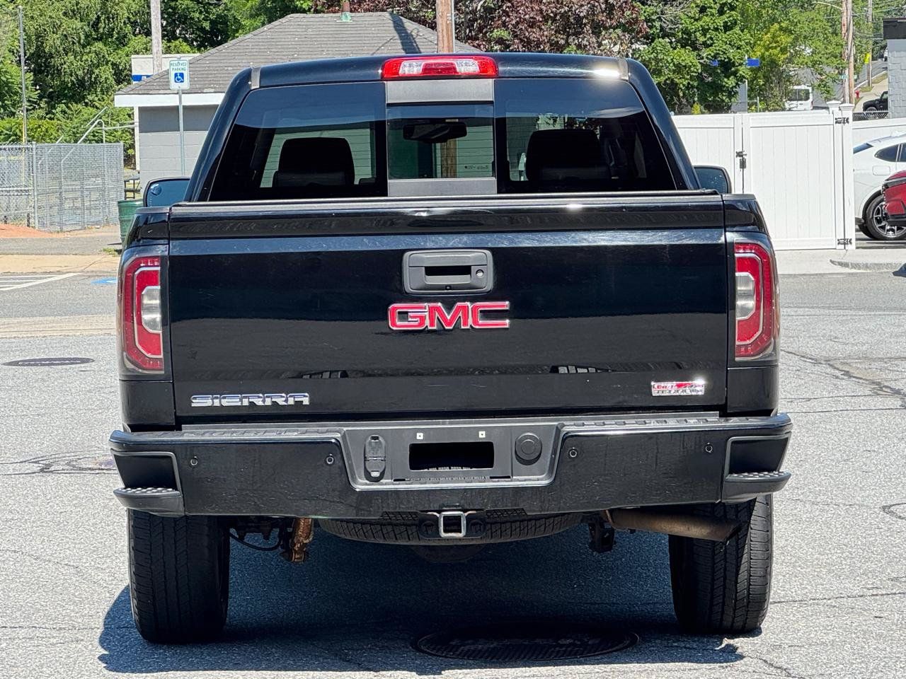 Used 2018 GMC Sierra 1500 SLT AWD/4WD image 5