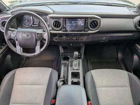 Used 2021 Toyota Tacoma TRD Off-Road w/ Technology Package AWD/4WD image 27