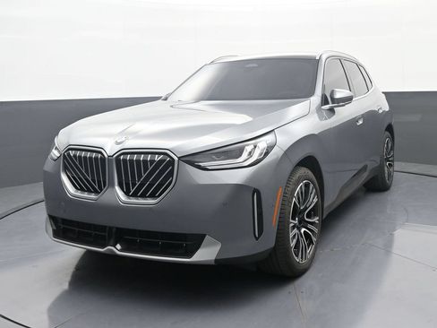 Used 2025 BMW X3 xDrive30i AWD/4WD image 1