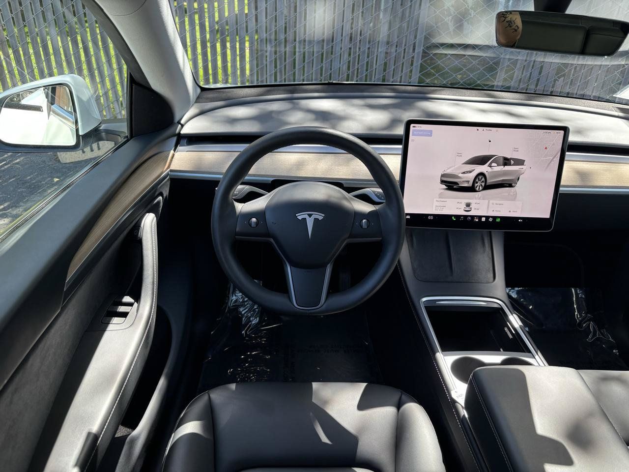 Used 2024 Tesla Model Y Long Range AWD/4WD image 4