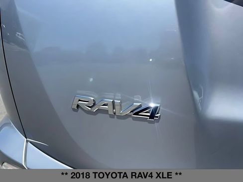Used 2018 Toyota RAV4 XLE AWD/4WD image 15