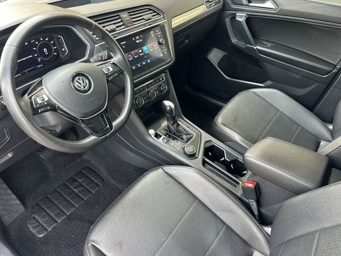 Used 2020 Volkswagen Tiguan SEL image 7