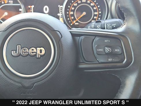 Used 2022 Jeep Wrangler Unlimited Sport AWD/4WD image 25