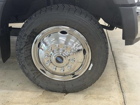 Used 2021 Ford F550 4x4 Regular Cab Super Duty image 18