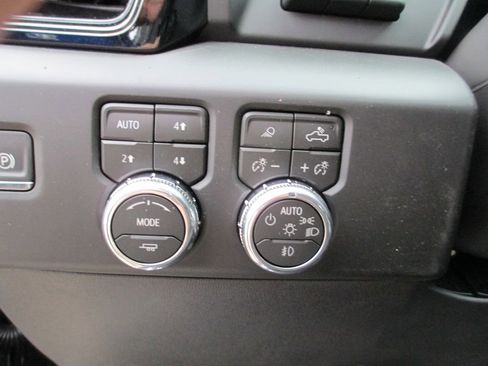 New 2026 GMC Sierra 1500 AT4 w/ AT4 Premium Package AWD/4WD image 20