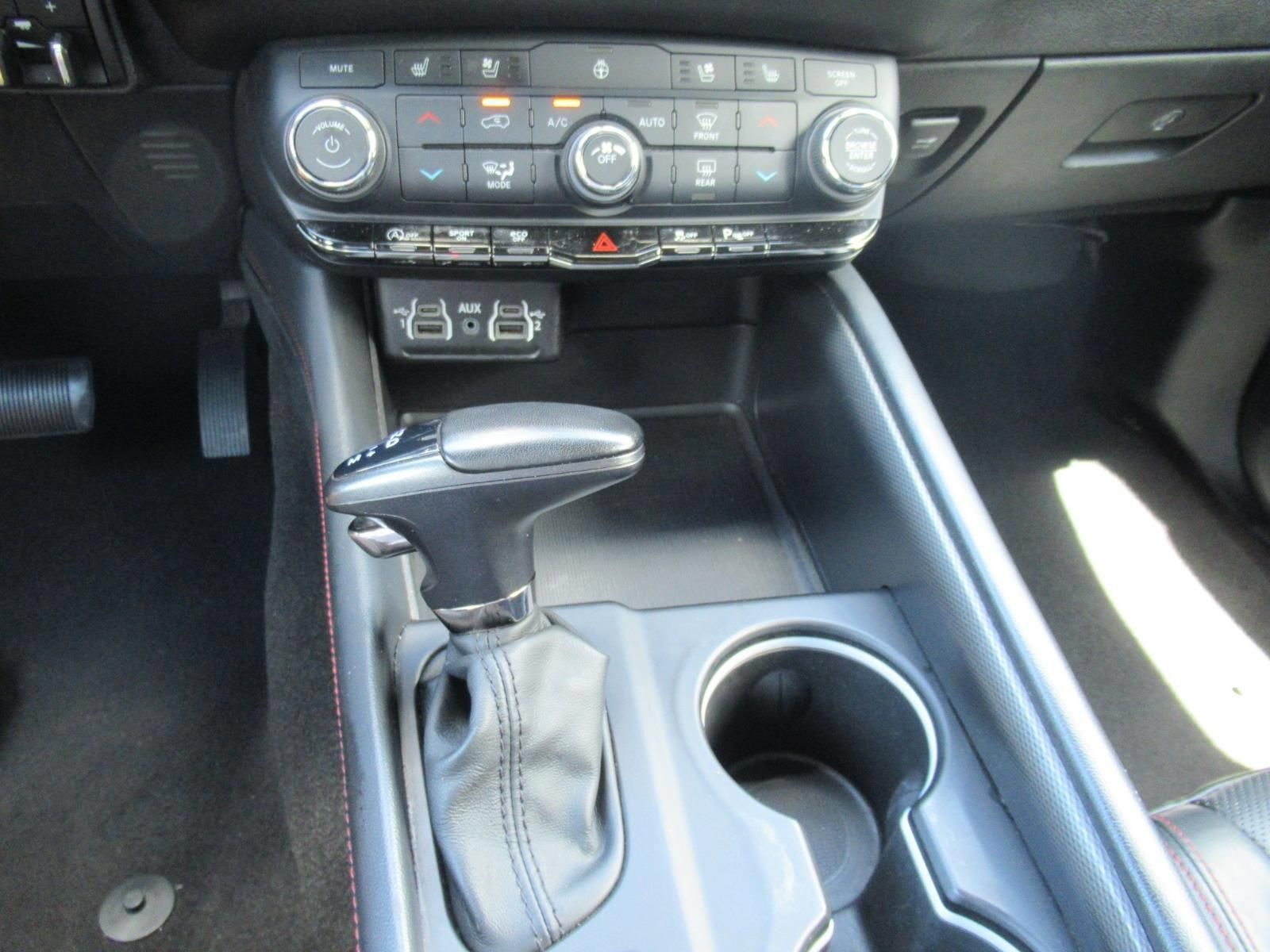 Used 2024 Dodge Durango GT RWD image 28