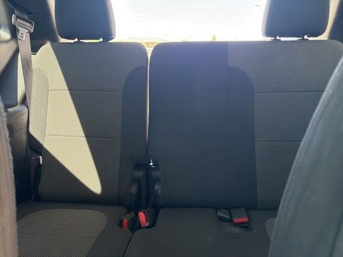 Used 2019 Chevrolet Traverse LT FWD image 26