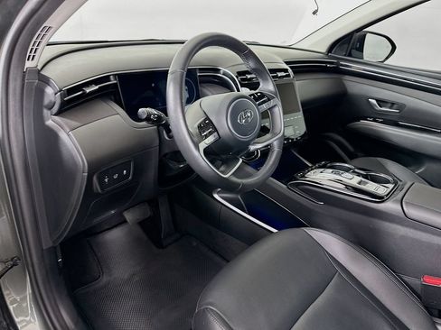 Certified 2023 Hyundai Tucson Limited AWD/4WD image 9