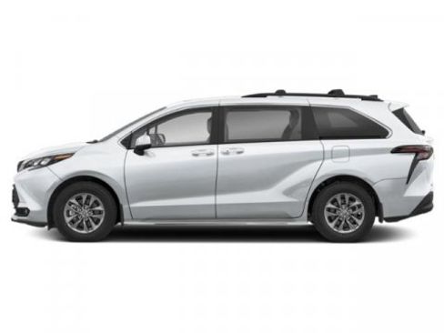 New 2026 Toyota Sienna XLE FWD image 3