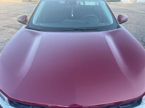 Used 2024 Chevrolet Trax LT w/ LT Convenience Package image 19