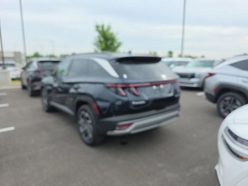 Used 2025 Hyundai Tucson Limited AWD/4WD image 7