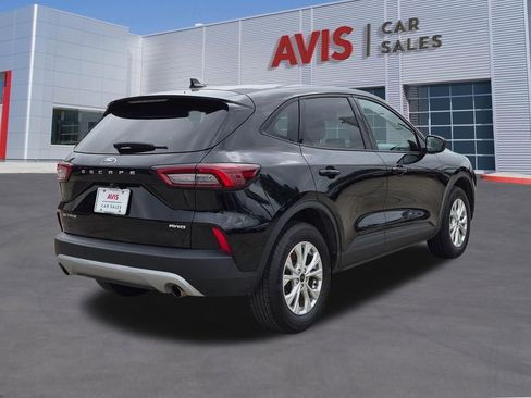 Used 2025 Ford Escape Active AWD/4WD image 3