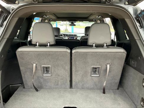 Used 2022 Cadillac XT6 Luxury image 33