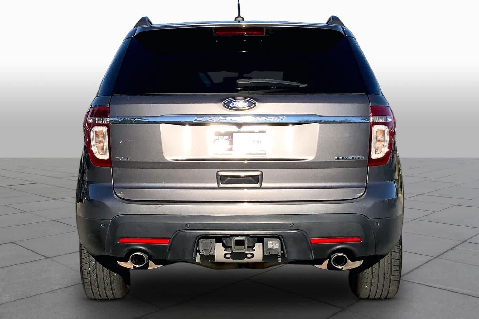Used 2013 Ford Explorer XLT FWD image 4