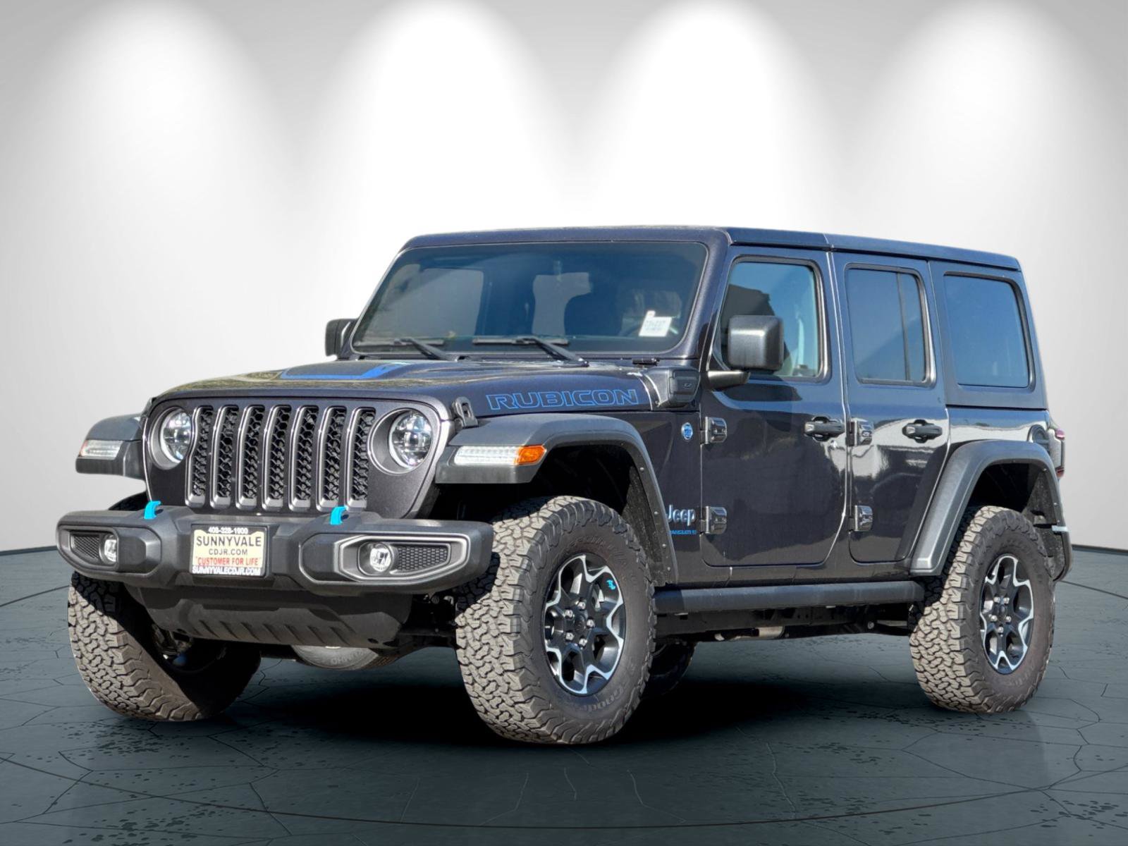 New 2023 Jeep Wrangler Unlimited Rubicon 4xe w/ Cold Weather Group AWD/4WD image 8