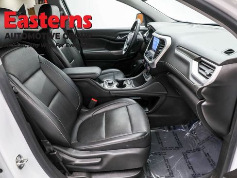 Used 2023 GMC Acadia SLT image 26