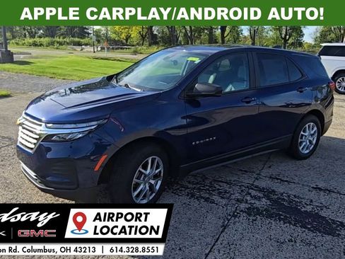 Used 2023 Chevrolet Equinox LS w/ LS Convenience Package AWD/4WD image 4