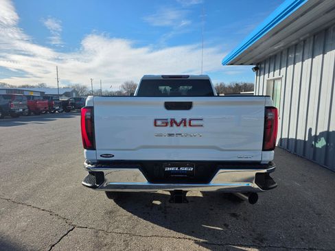 New 2026 GMC Sierra 2500 SLT image 8