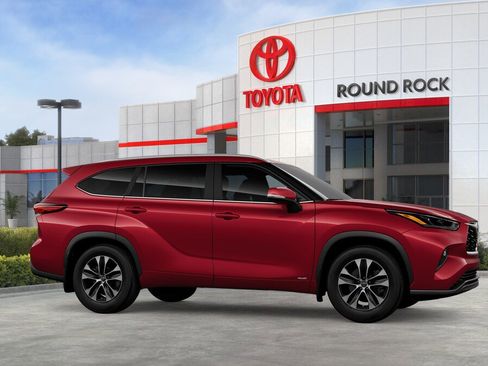 New 2026 Toyota Highlander XLE AWD/4WD image 13