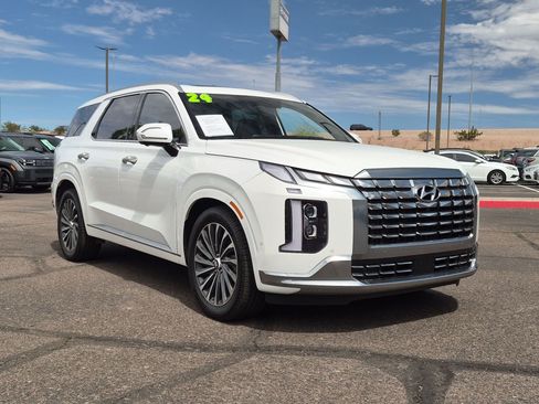 Used 2024 Hyundai Palisade Calligraphy AWD/4WD image 3