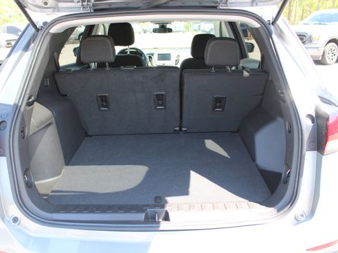 Used 2024 Chevrolet Equinox LS w/ LS Convenience Package image 13