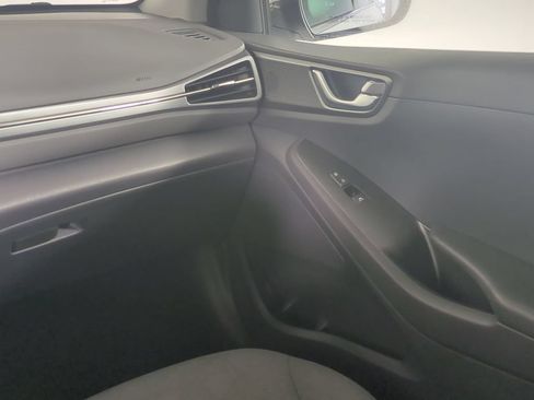 Used 2020 Hyundai Ioniq SEL FWD image 18
