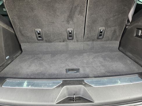 Certified 2022 Cadillac Escalade Premium Luxury RWD image 26