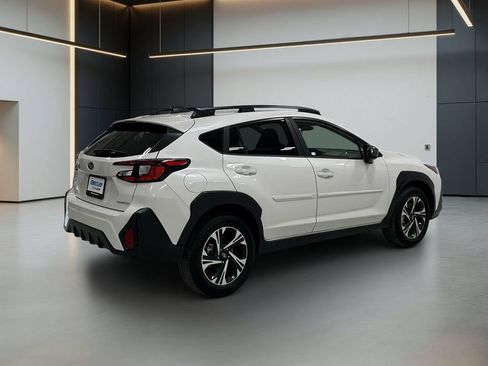 Used 2025 Subaru Crosstrek 2.5i Premium AWD/4WD image 6