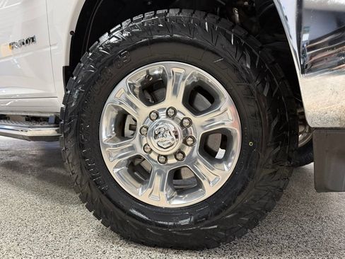 Used 2025 RAM 2500 Big Horn AWD/4WD image 8