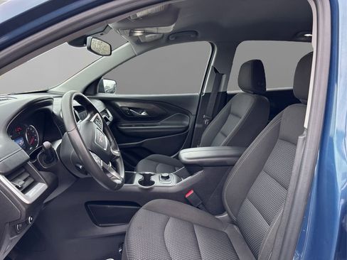 Used 2024 GMC Terrain SLE image 9