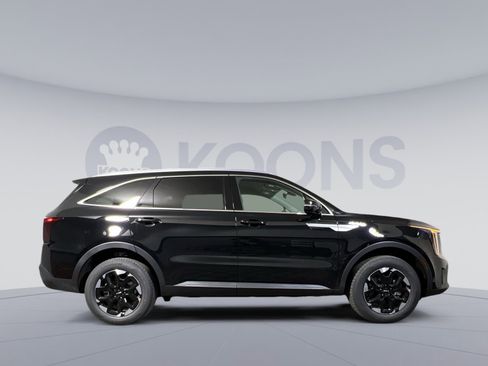 New 2026 Kia Sorento S image 7