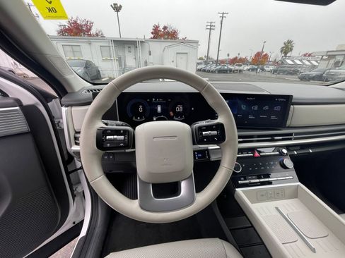 Used 2025 Hyundai Santa Fe SEL image 73