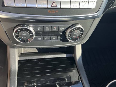 Used 2013 Mercedes-Benz GL 550 4MATIC image 26