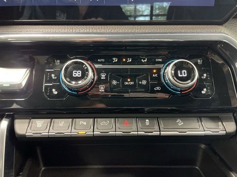 Used 2024 GMC Sierra 3500 Denali AWD/4WD image 50