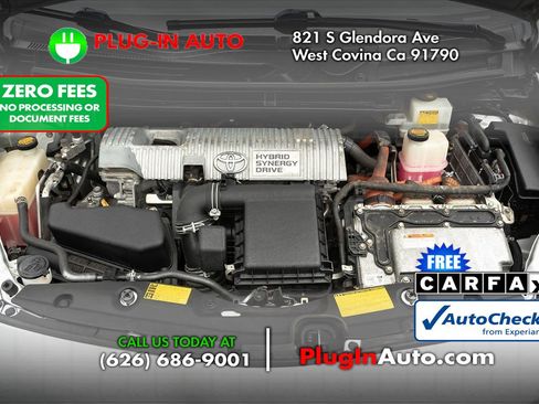 Used 2012 Toyota Prius Three w/ Solar Roof Pkg FWD image 11