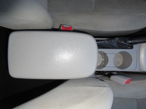 Used 2013 Toyota Corolla LE image 12