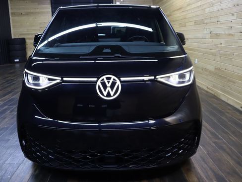 Used 2025 Volkswagen ID. Buzz Pro S RWD image 7